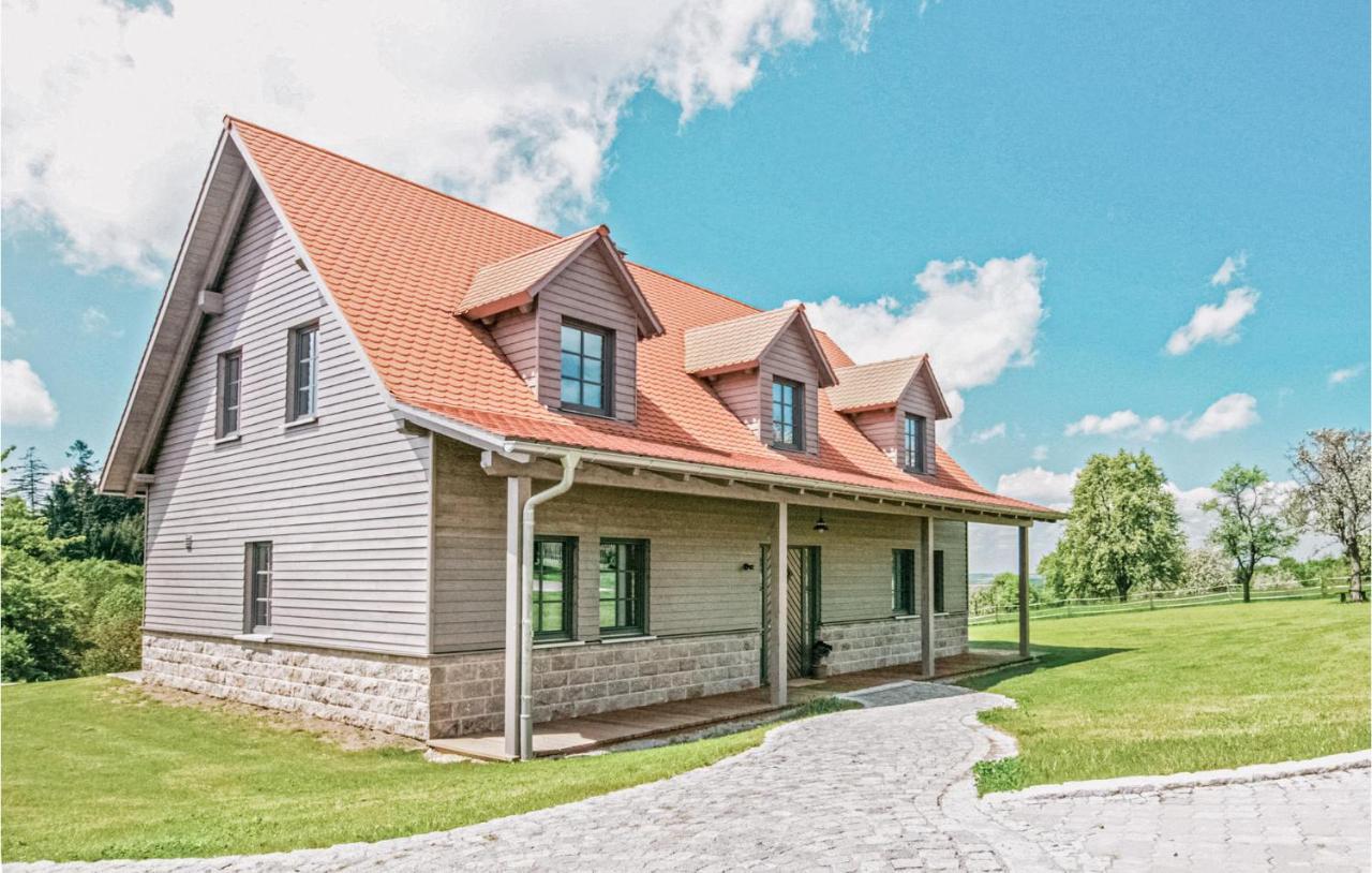 Cozy Home In Schillingsfuerst With Kitchen Exterior foto